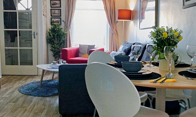 Belfast City Centre Apartment | Great Location/City Centre/Parking/4 Beds