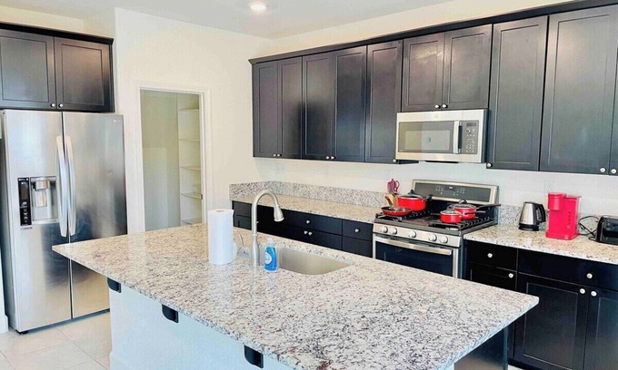 Sparks House | Great Neighborhood /5TVs/Sleeps 10