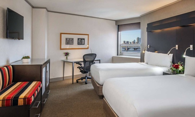 East Cambridge Hotel | Great Stay, Convenient Location! w/Pool, Close to Bunker Hill Monument & Museum