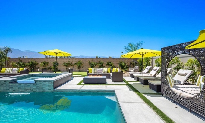 Coachella House | green door · Lux Resort Gem ~ Backyard Pool/Spa ~ Near Festival