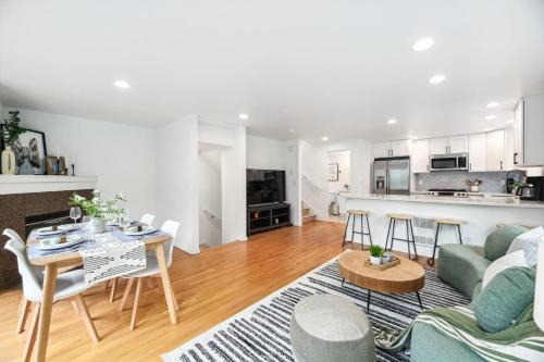 Licton Springs House | Green Lake Remodelled home with AC garage yard