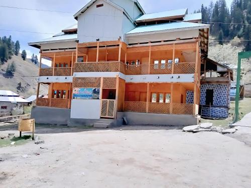 Azad Kashmir House | Green Land Guest House