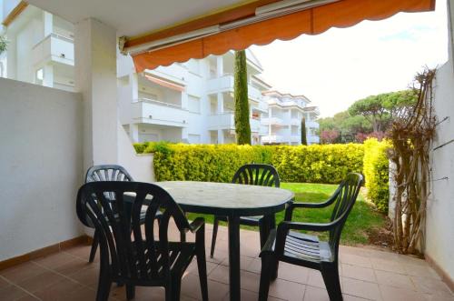 Pals Apartment | GREEN MAR F 102