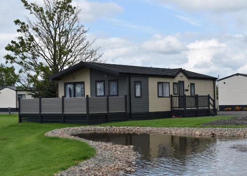 Blackford Resort | Green Meadows Country Park