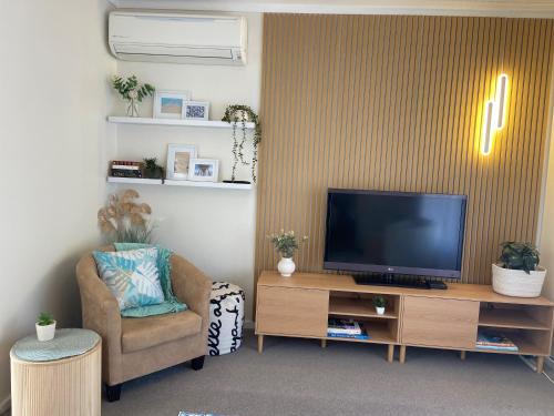Bell Post Hill House | GREENVIEW, BFast,WiFi,Fetch, Walk2Pizza,Liquor