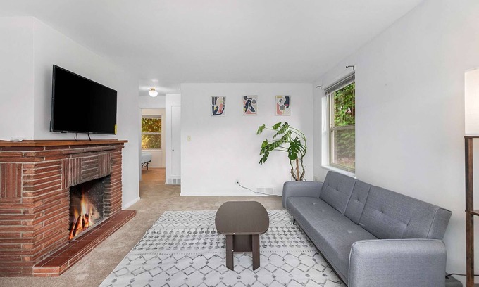 Phinney Ridge House | Greenwood's Wildflower Glow | Walk Score 81