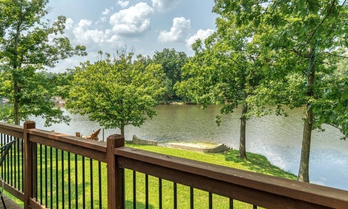 Innsbrook Ski Chalet | Grendel Grove Getaway by StayLage