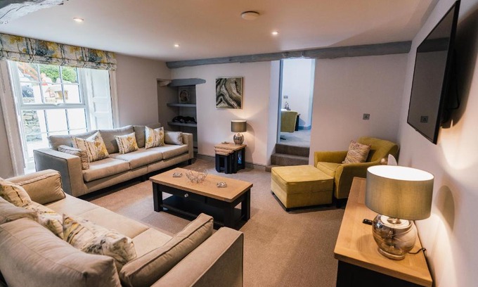 Keswick House | Greta House
