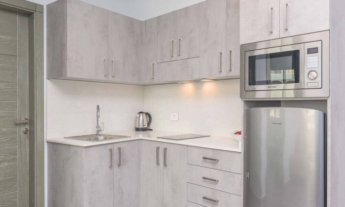 Duhur ash Shuwayr Apartment | Grey 201 Modern 2-Bedroom Apartment in Awkar