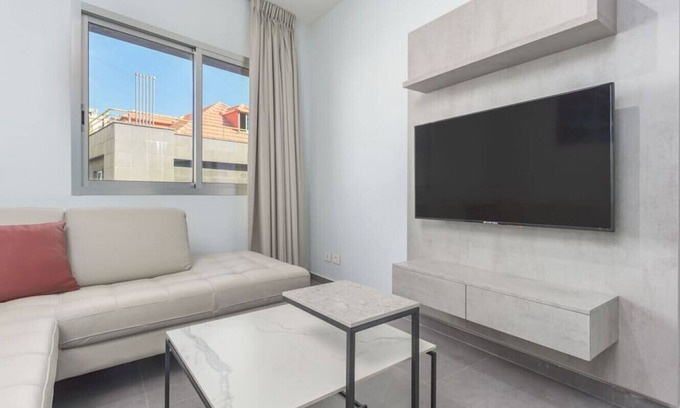 Duhur ash Shuwayr Apartment | Grey 204 1-Bedroom Apartment in Awkar