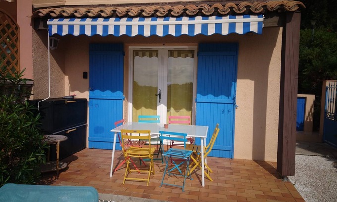 Les Issambres Apartment | Ground Floor Apartment With Sea Views and Garden + Swimming Pool