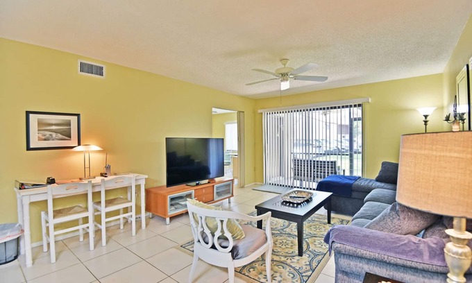 Sarasota Condo | Ground floor condo, Pool, and short walk to Siesta Key with America's #1 Beach