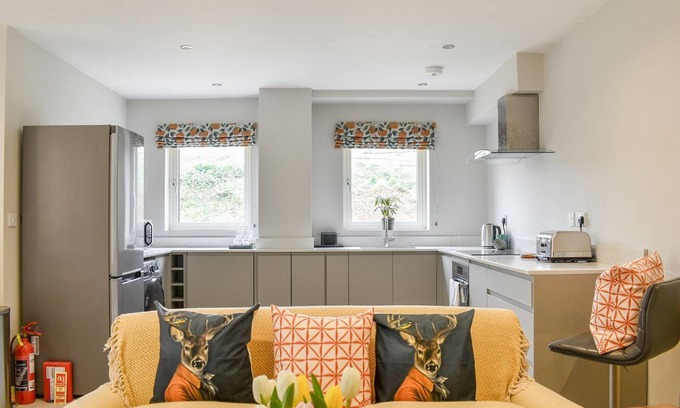 New Forest District Cottage | Ground Floor: Open plan living space.