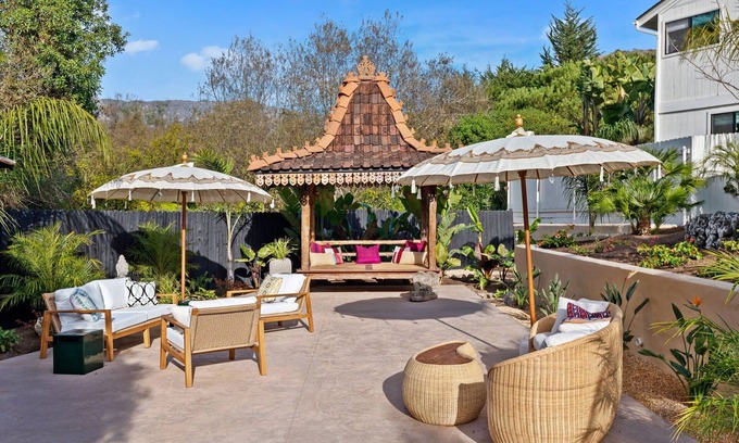 Summerland Condo | Group-Friendly | 2 King | Views | Tranquil Oasis