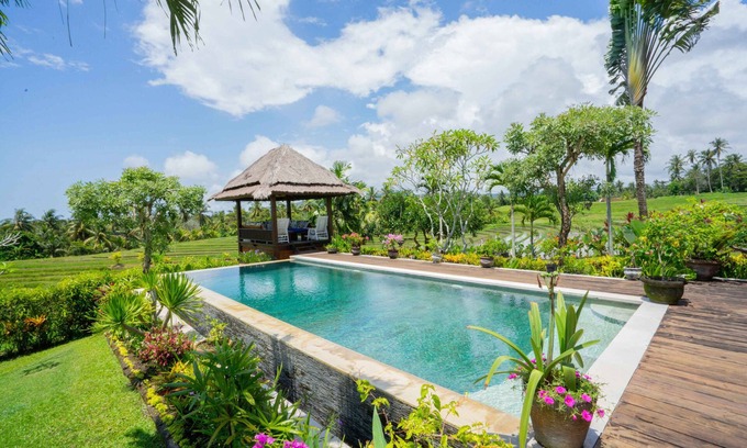 Bengkel Sari Villa | Group Getaway! 2BR Private Pool Villa in Tabanan