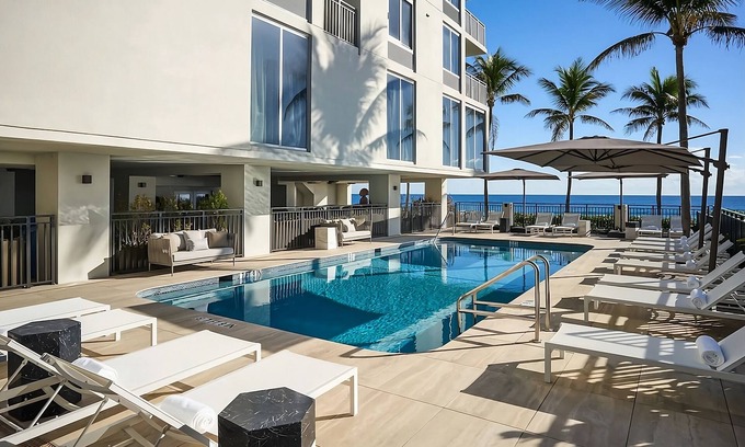 Hillsboro Beach House | Group Vacation, 3 Spacious Units! Pool, Pets Allowed, Parking!