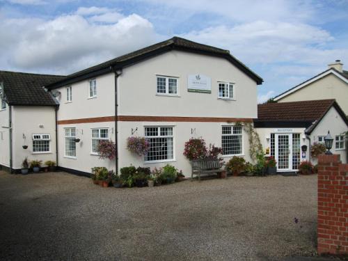 Martlesham Heath Hotel | Grove House Hotel