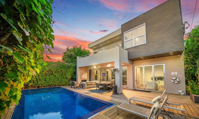 Beverly Grove House | Grove Villa D! 5bdr/Best Location/Pool