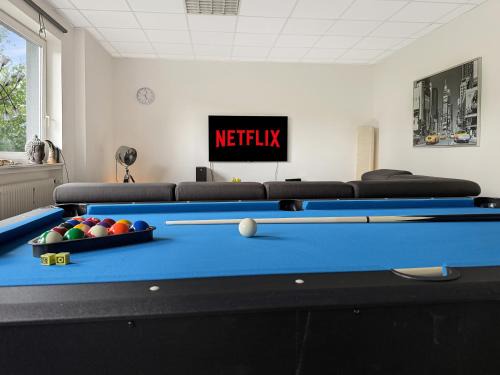 Dreimuhlen Apartment | Gruppen Oase München Kino, Billardtisch & 17 Betten