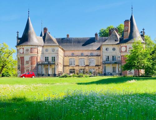 Longecourt-en-Plaine House | Guest-House Château de Longecourt en Plaine
