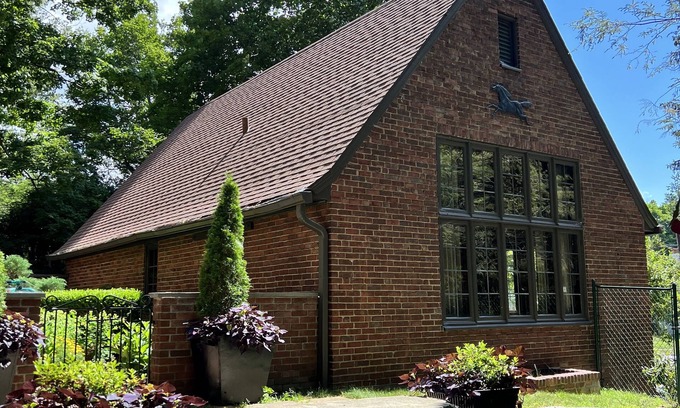 Elmira Cottage | Guest House on Historic Estate in Upstate New York