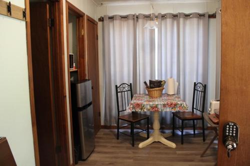 Hemphill House | Guest House