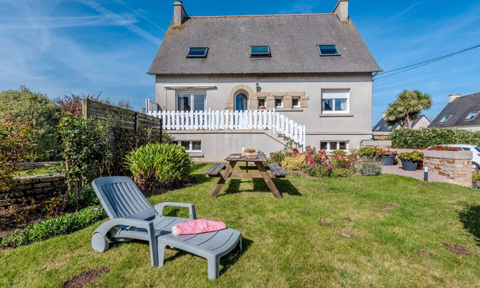 Lesneven Bed & Breakfast | Guest Room in Lesneven