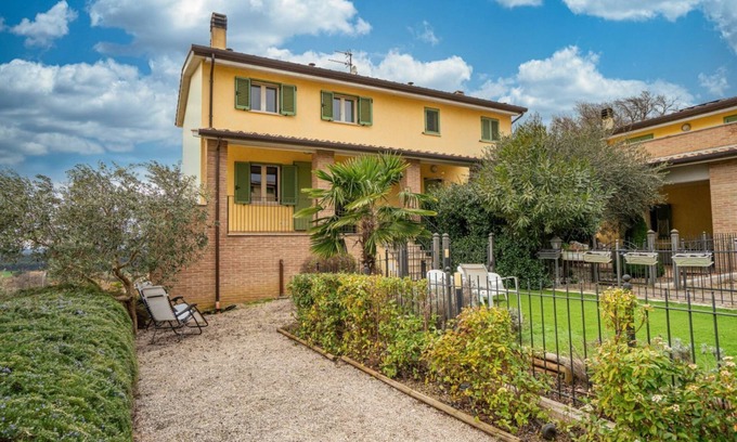 Lidarno Apartment | GuestHost - The terrace over Umbria