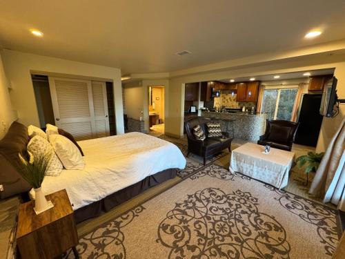 Del Mar Heights Apartment | Guesthouse in Coastal Del Mar, California