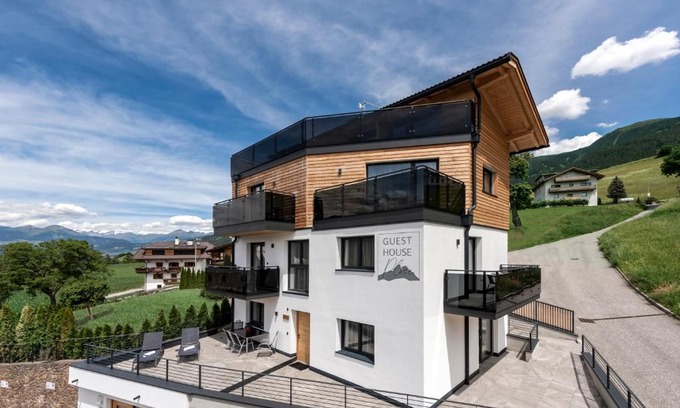 Sant'Andrea in Monte Apartment | Guesthouse Plose