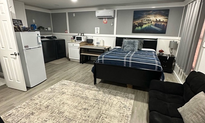 Spring House | Guesthouse studio Generac backup powered w washer&dryer. Fully equipped.