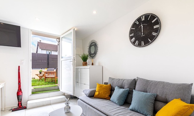 Plateau - Mont-Valerien Apartment | GuestReady - A peaceful stay in Nanterre