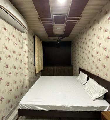 Lake Pichola House | Gunjan Villa Homestay