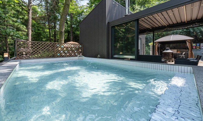 Gwangju House | Gwangju Chez Pompom Dokchae Poolvilla