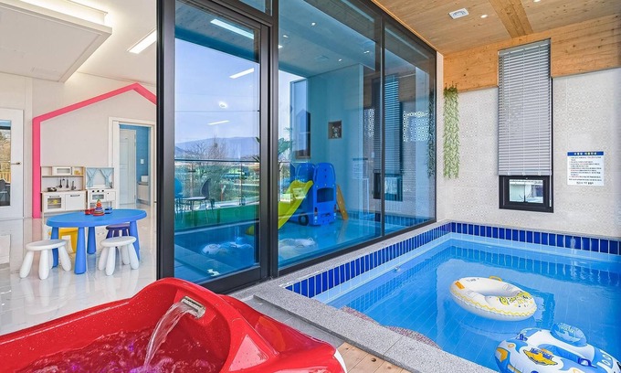 Gyeongju House | Gyeongju Cheongun28 Kids Poolvilla