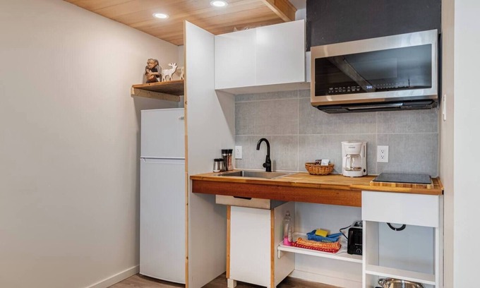 Pointe-au-Pic Apartment | Hôtel à la maison - Le Manoir #4