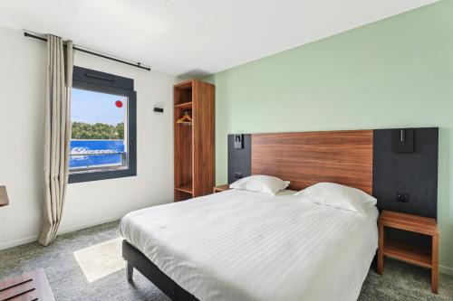 Pierrelaye Hotel | Hôtel Akena Pierrelaye