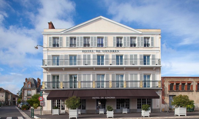 Fontainebleau Hotel | Hôtel de Londres