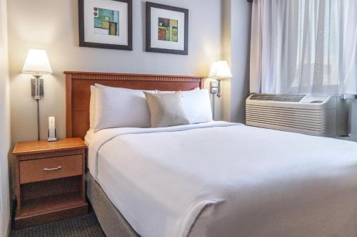 Quartier des Spectacles Hotel | Hôtel Saint-Laurent Montréal