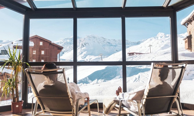 Les Almes Hotel | Hôtel Village Montana by Les Etincelles