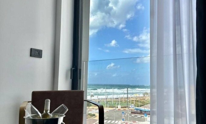 Nahariya Bed & Breakfast | H-34 Boutique Hotel