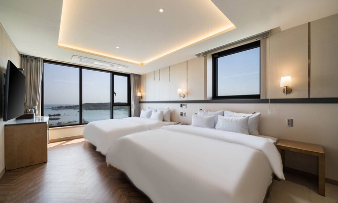 Ilgwang Hotel | H AVENUE HOTEL GIJANG ILGWANG