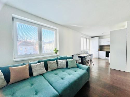 Zilina Apartment | H5 apartman 2 bedrooms with balcony and free parking