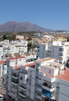 Estepona House | Habitación con Vistas Preciosas en Piso Compartido