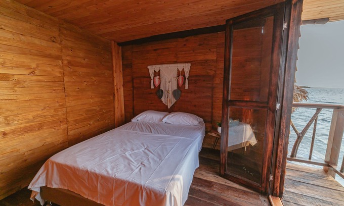 Bocachica Cabin | Habitación en Cabaña con Vista al mar Caribe! - Playa Blanca, Isla Barú