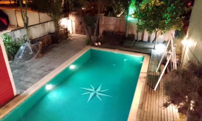 Mar del Plata House | Habitación en villa neo victoriana con piscina