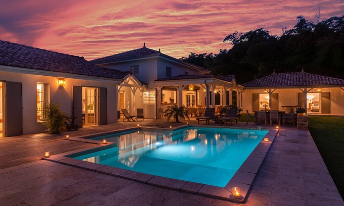 Petit-Bourg Hotel | Habitation Saint Charles