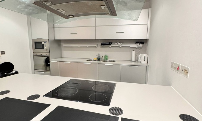 Manchester City Centre Apartment | Hacienda apartment