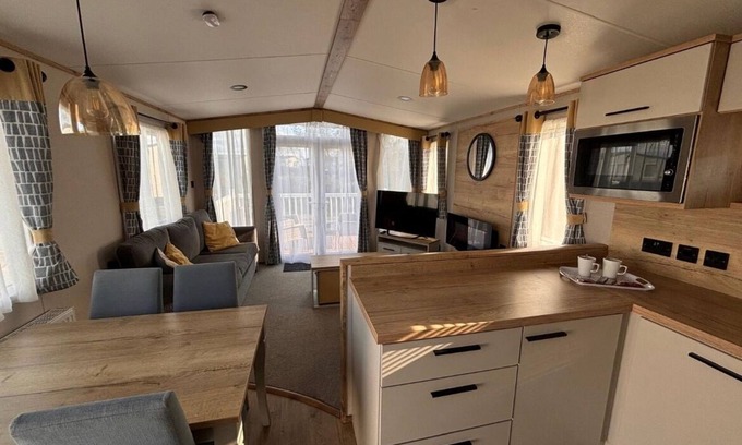 Rhyd-y-clafdy Ski Chalet | Hafan y Mor Park 3-Bed Caravan, Sleeps 8, Pets Ok