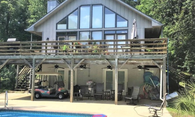 Semora House | Hale Waioli on Hyco Lake